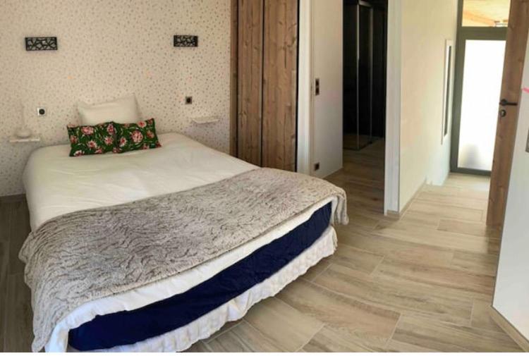 Chambre Avec Salle De Bains Privative Hermonville Dış mekan fotoğraf